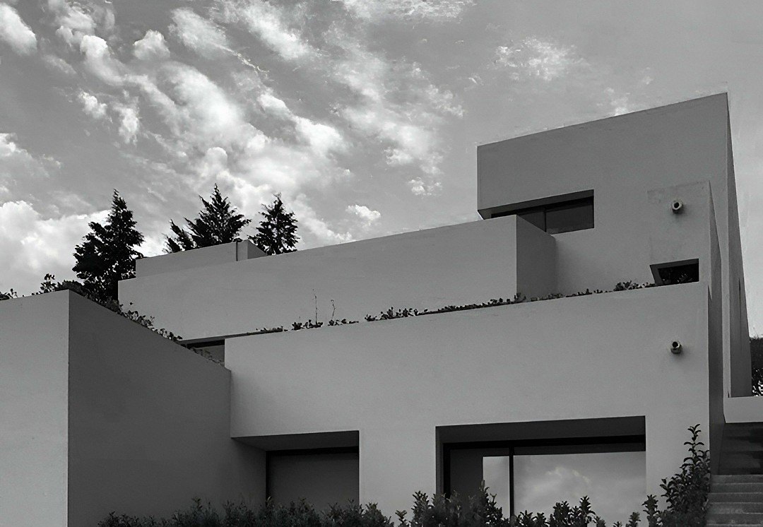 La casa blanca desde la calle